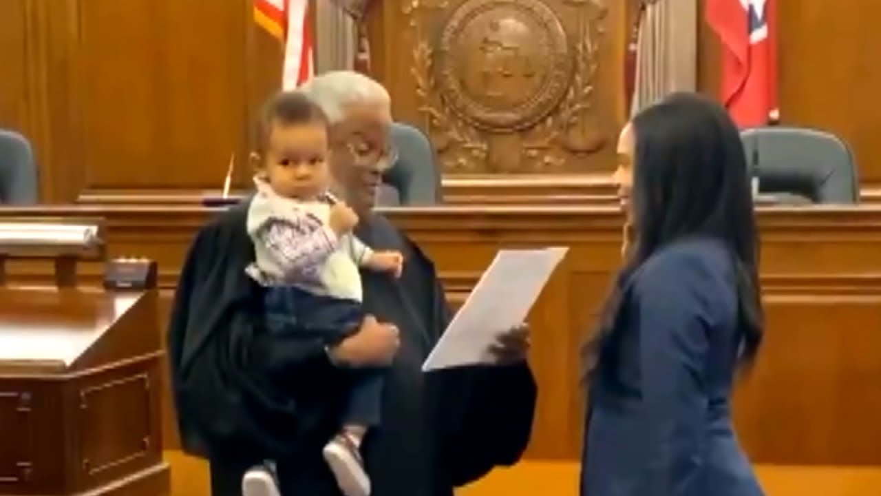 How a Judge Calmed a Fussy Baby While Swearing In His Mom