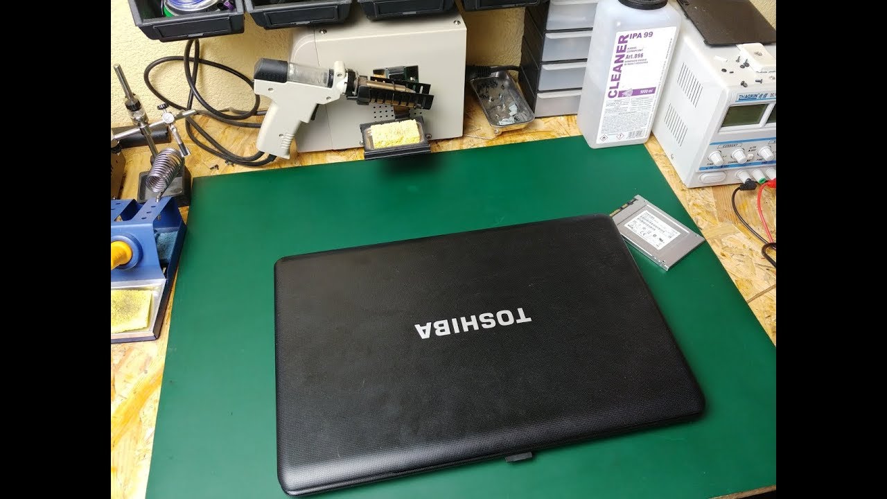 rozkręcanie laptopa, wymiana procesora oraz dysku  – transmisja na żywo