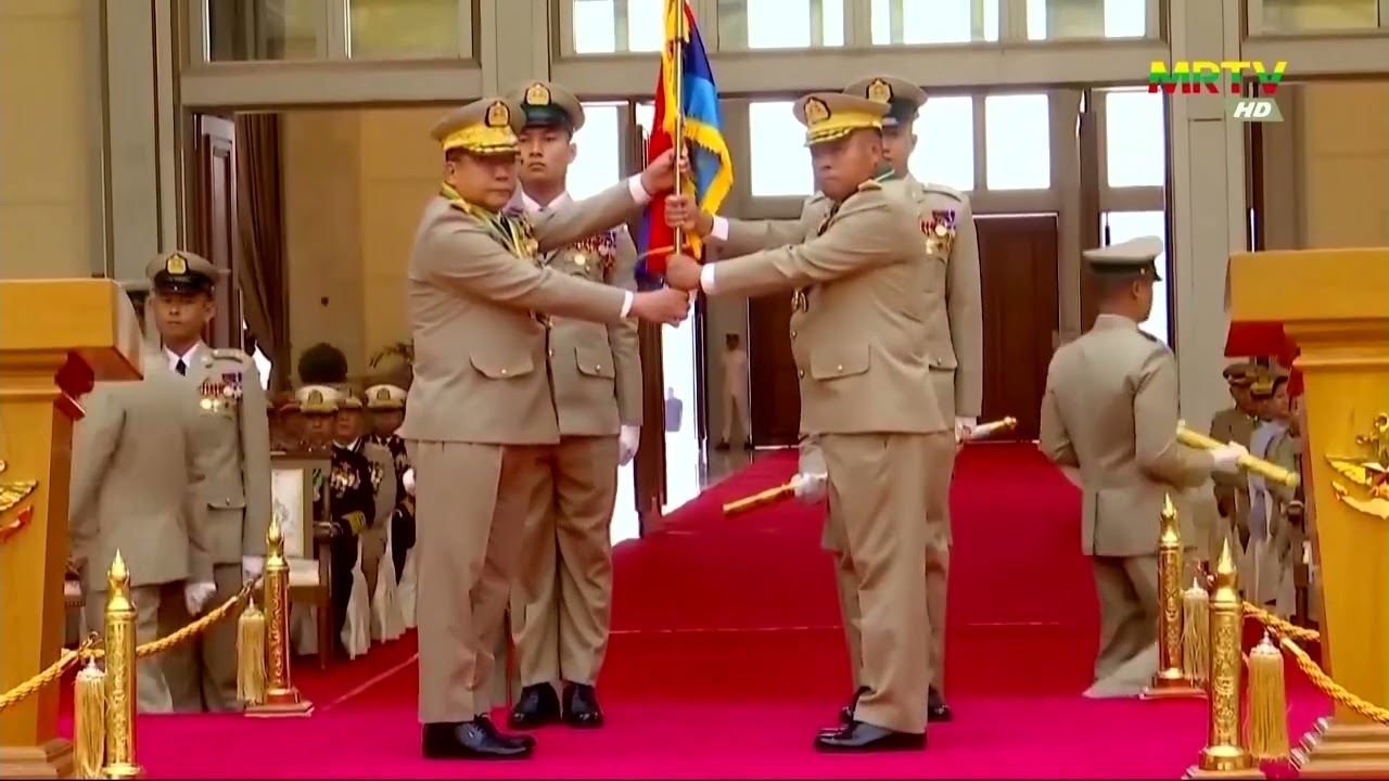 Myanmar military chief steps down, eyes presidency