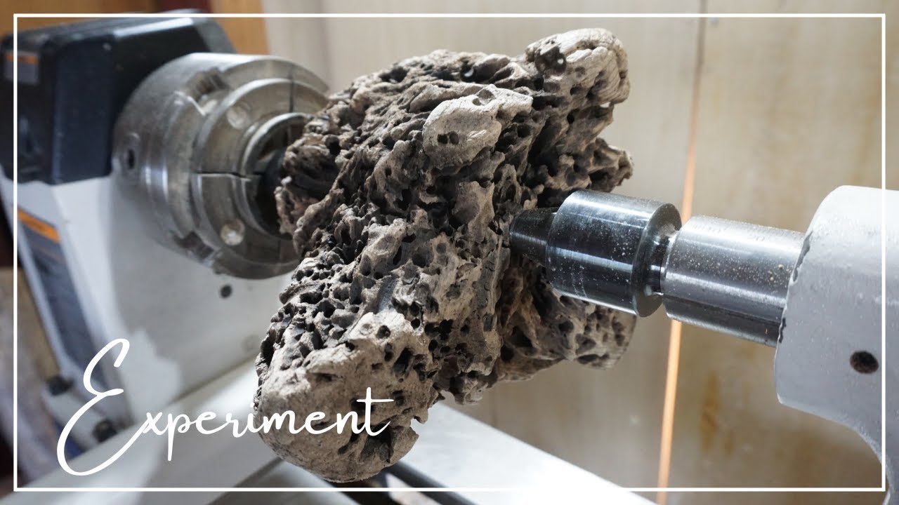 Woodturning-What happens if you pour resin over worm-eaten driftwood?【木工旋盤】