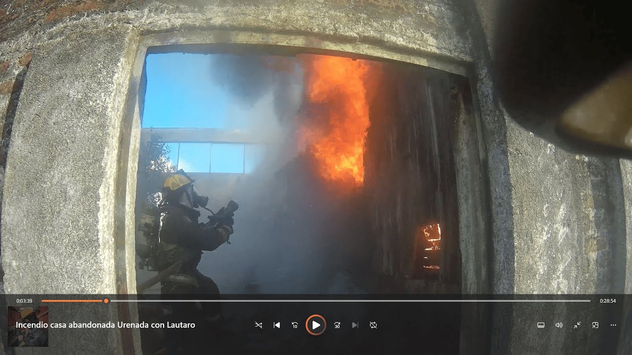 Incendio Estructural - Casa Abandonada - Urenda con Lautaro - Zapadores Los Ángeles