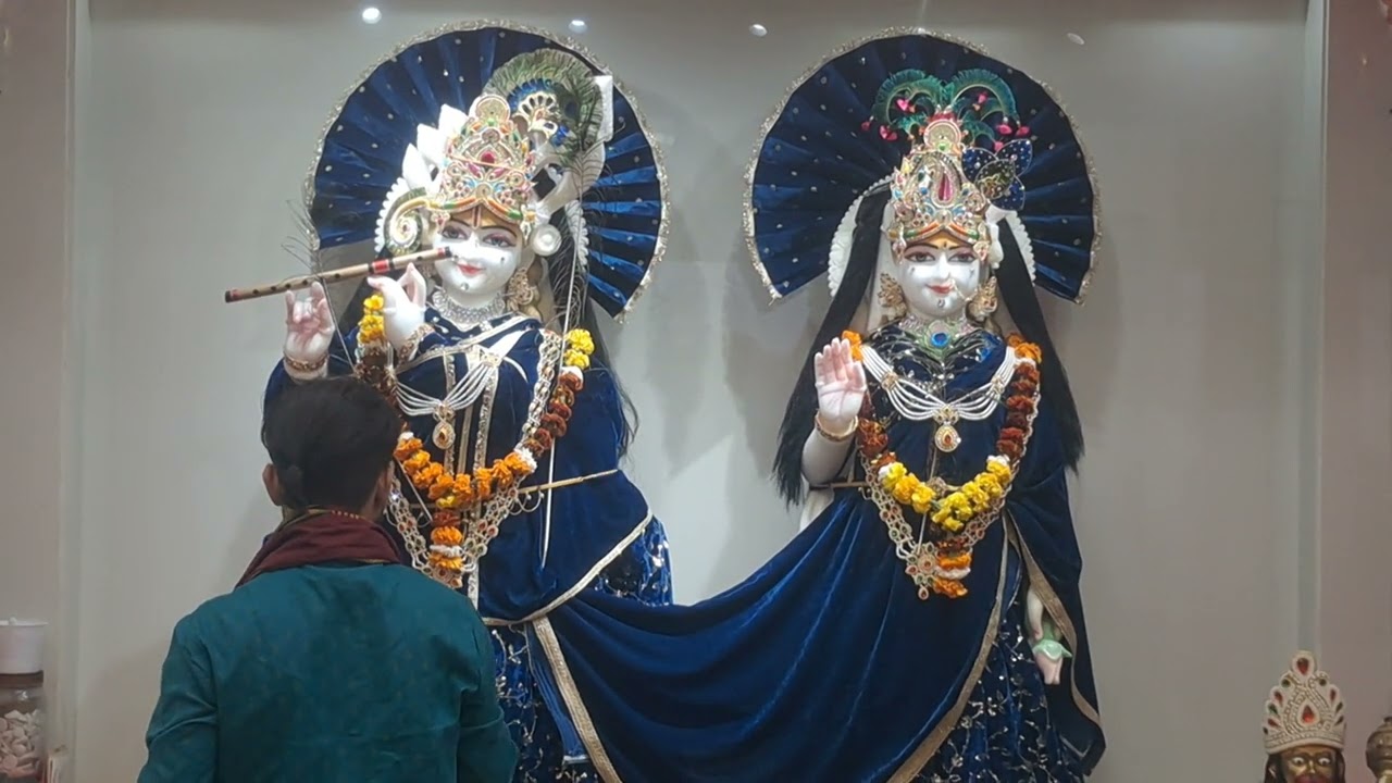 आज दिनांक 25/02/2026 के श्री राधाकृष्ण कृपा धाम के संध्या कालीन आरती के दर्शन 