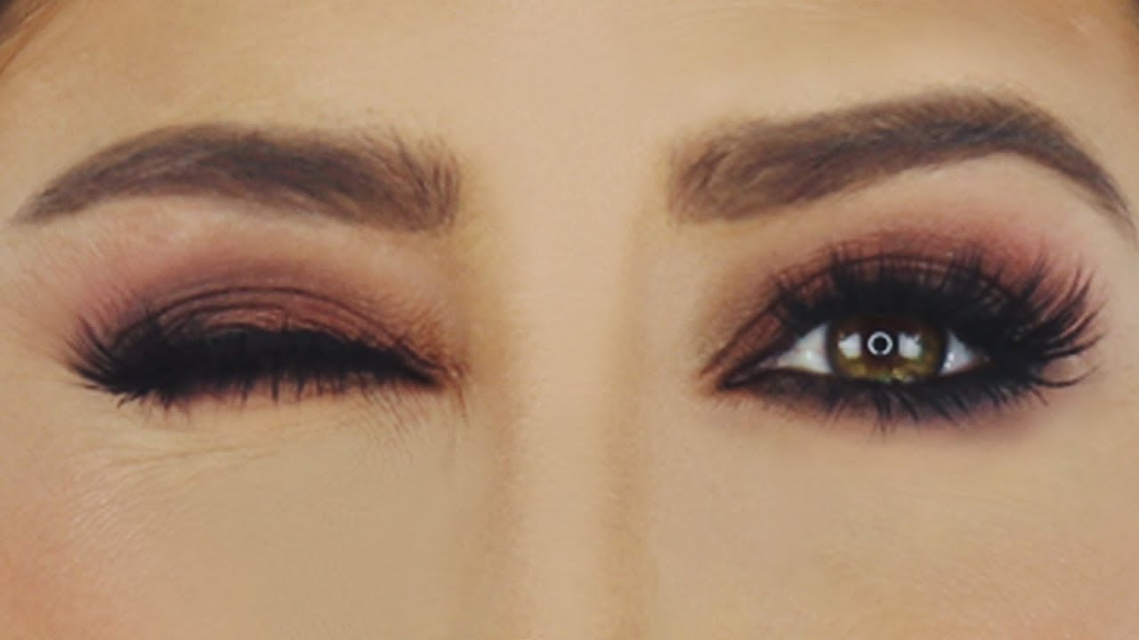 DE BROWN SMOKEY EYES DIE IEDEREEN WIL KUNNEN!