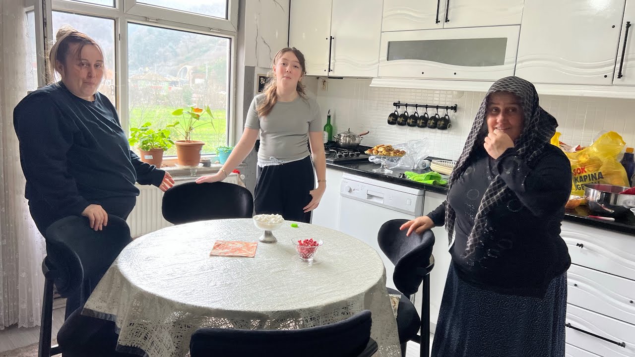 Selda tam anasinin kızı🤷‍♂️evdeki eşyaları yenilemeye mutfaktan başlamış🏠