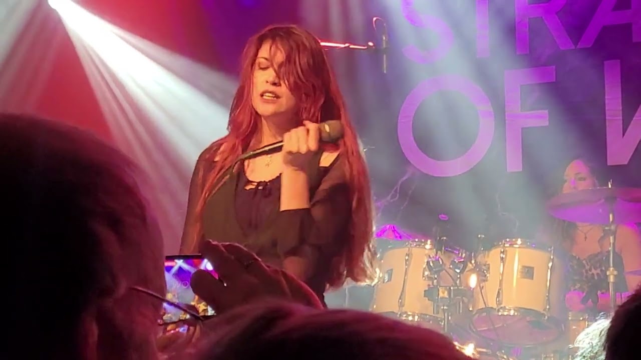 Strange Kind Of Women - Bonn Harmonie 14.11.2025 - Child in Time