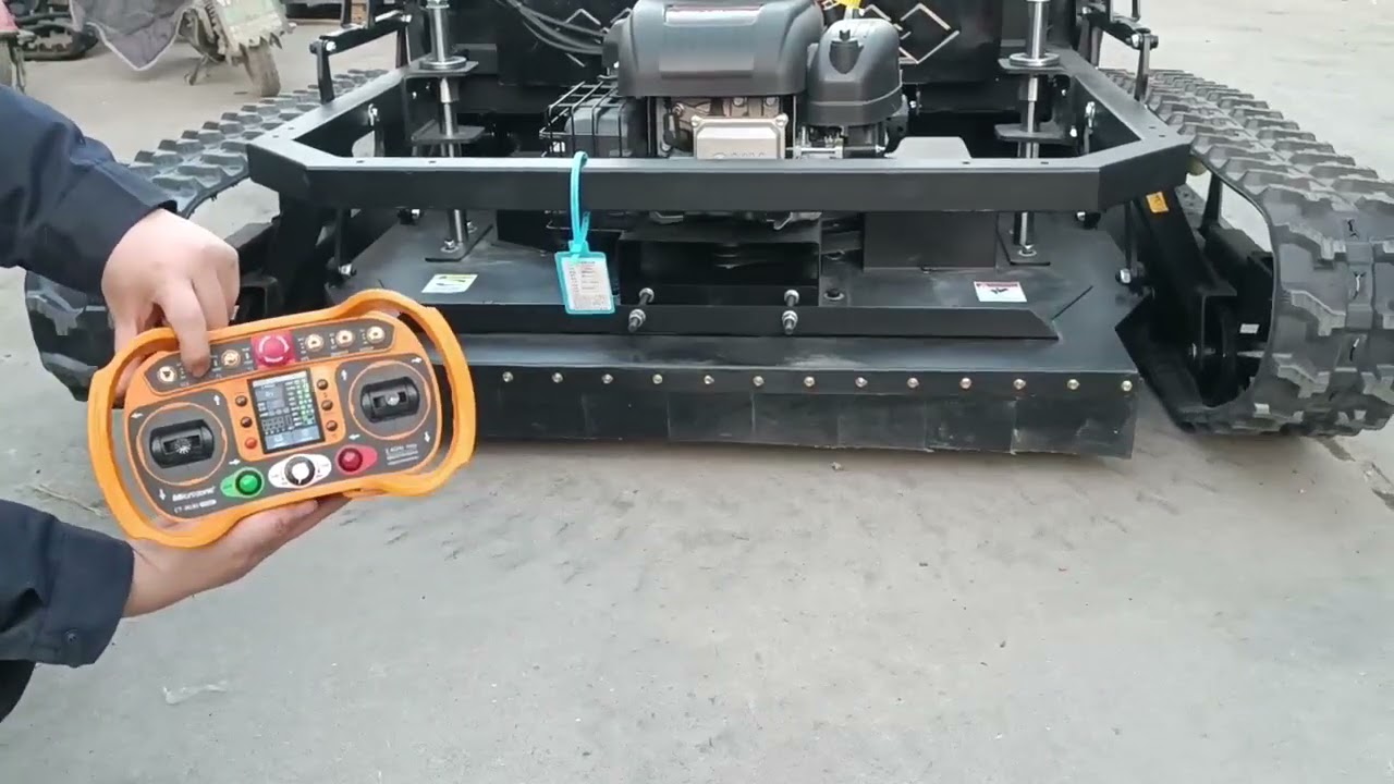SAAO SH-800DL-1200 Remote-Controlled Track Mower Tested in Factory #remotecontrolmower #rcmower