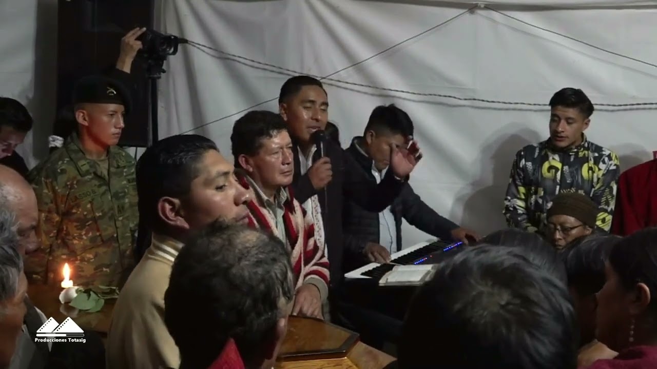 Alabanzas en culto fúnebre // Salmista Cesar Caisaguano