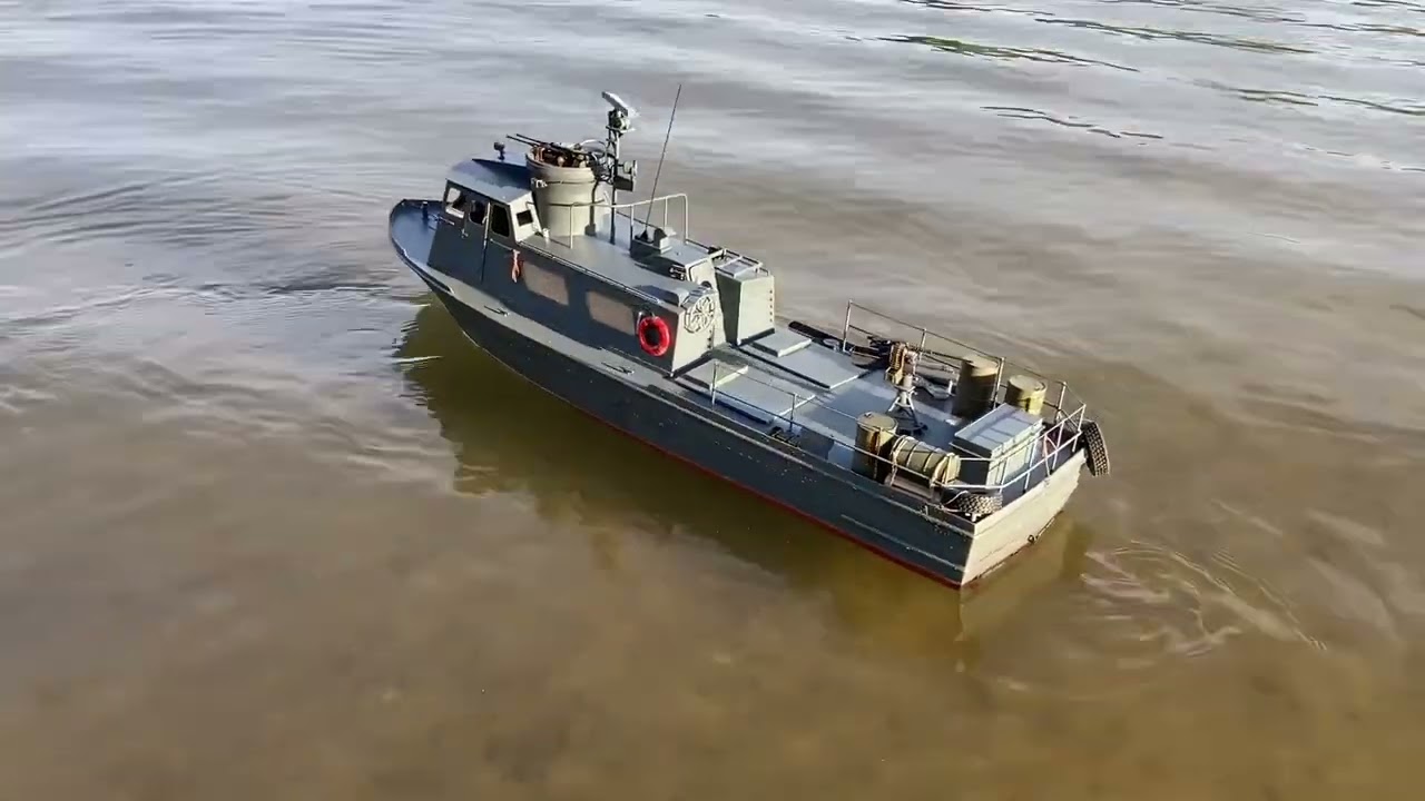 PCF SWIFT RC BOAT IN 1:12 SCALE