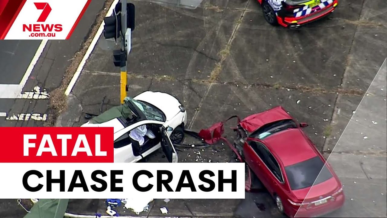 Two women killed in Camden police chase crash | 7NEWS