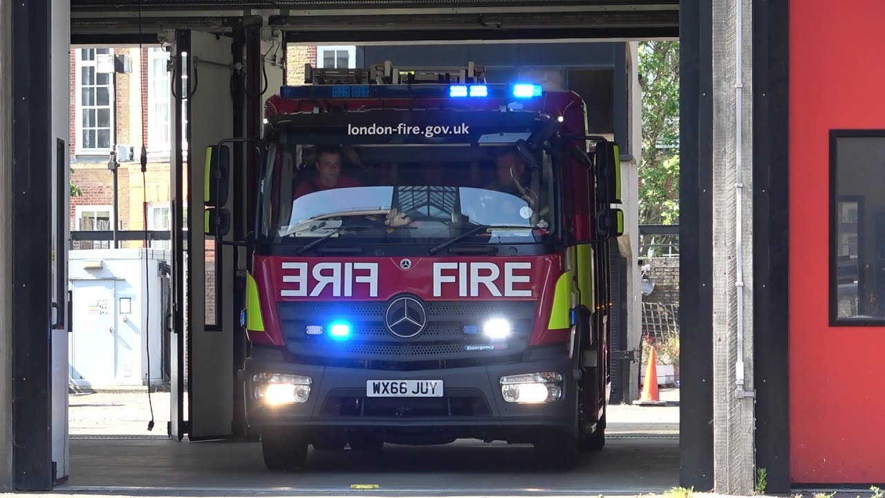 LFB (London Fire Brigade) Shoreditch (Reserve) DPL F241 Mobilised
