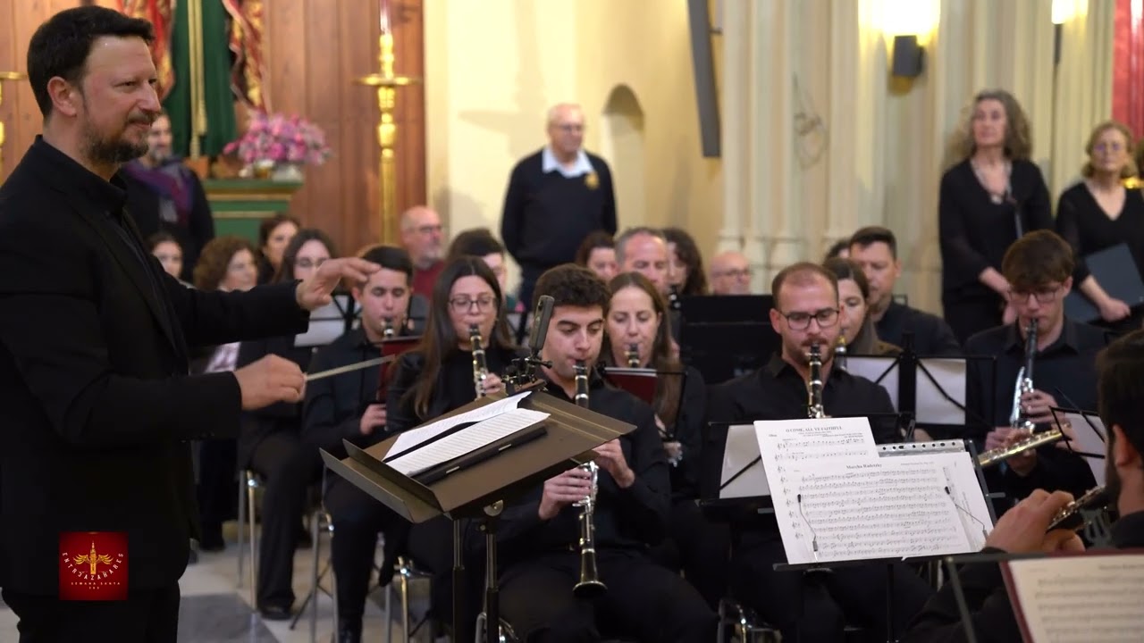 Suena La Marcha Radetsky por @lasnievesolivares en el Concierto de Navidad de los Gitanos 2025.