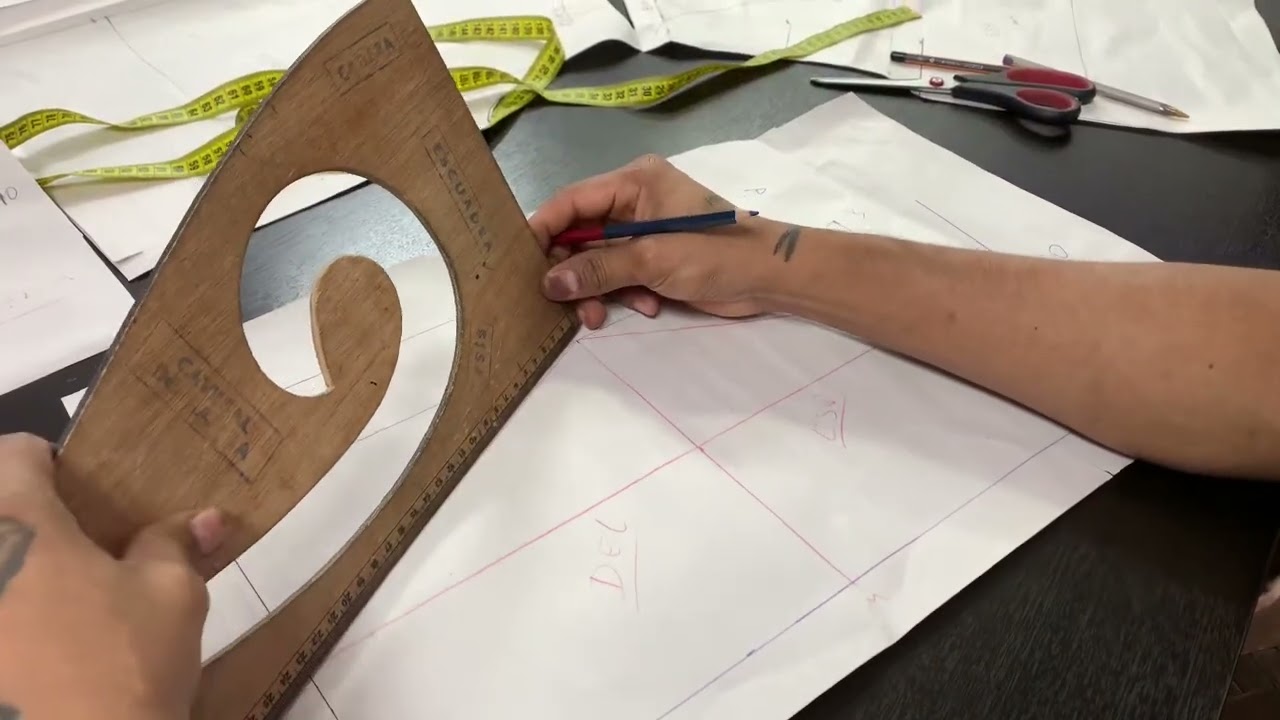 Tutorial desarrollo de patrón manga copa baja by Jorge Ayala