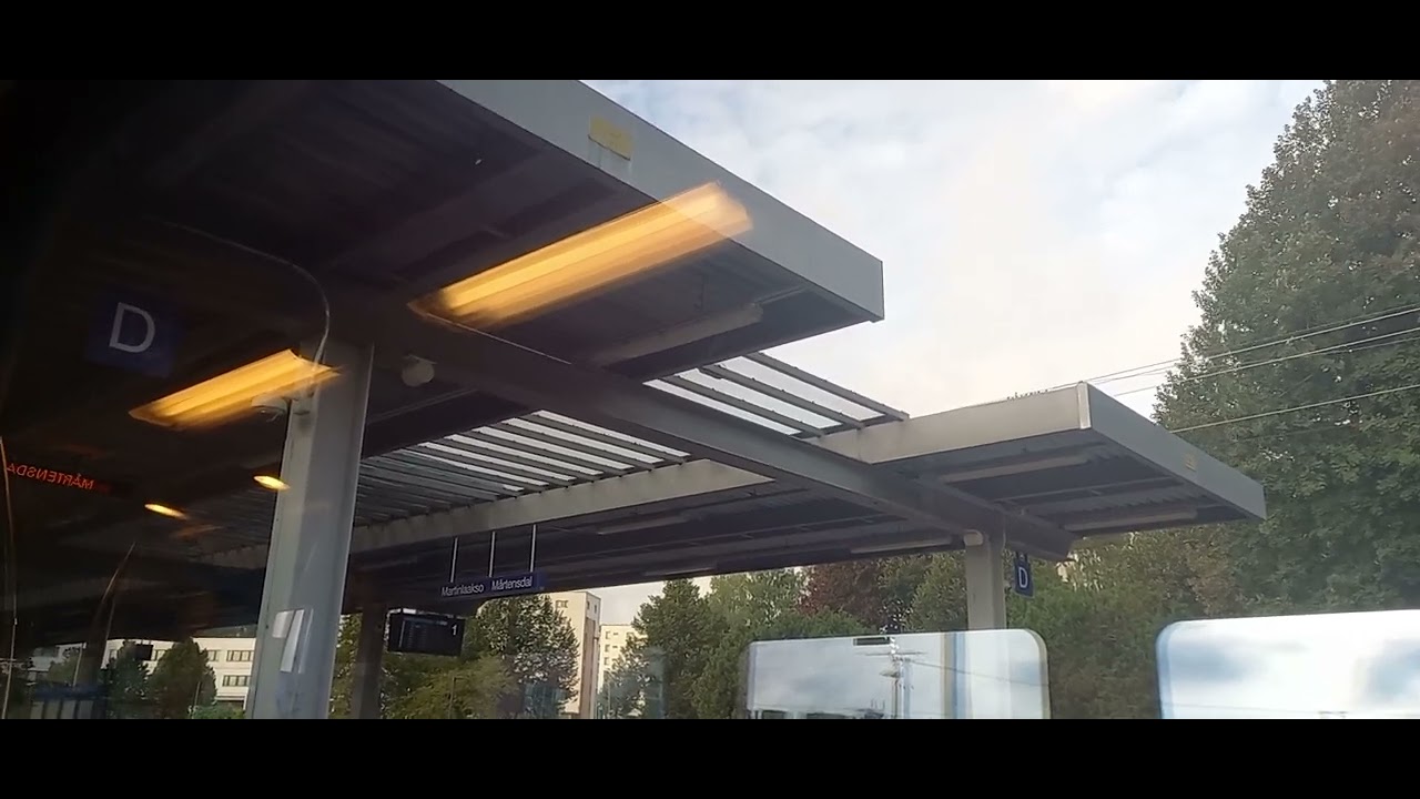 Train ride Helsinki Vantaa Airport-Helsinki Center via Huopalahti (I-line train)