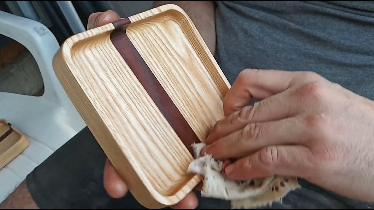 How to make wooden trays with an accent