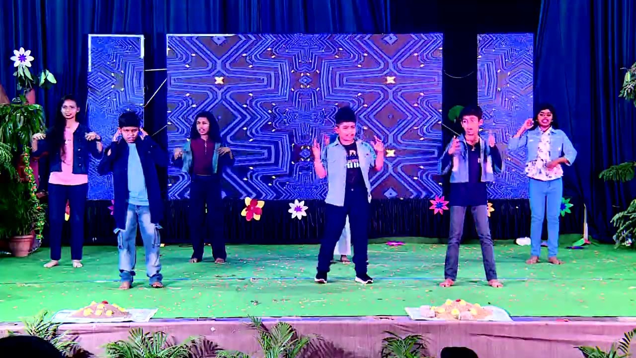 Our Higher Classes Students Smash the Stage through their dance