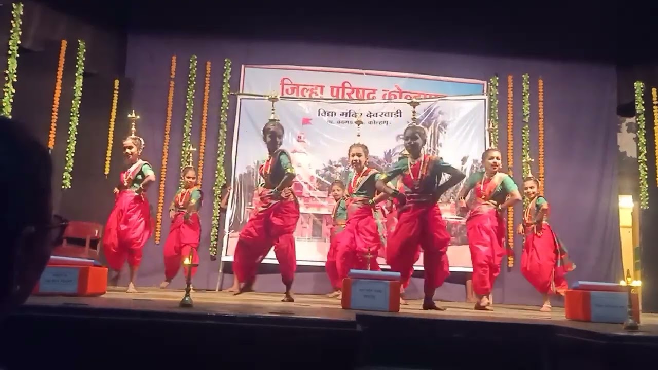 जिल्हा स्तरावरील प्रथम क्रमांक समूह नृत्य देवरवाडी चंदगड