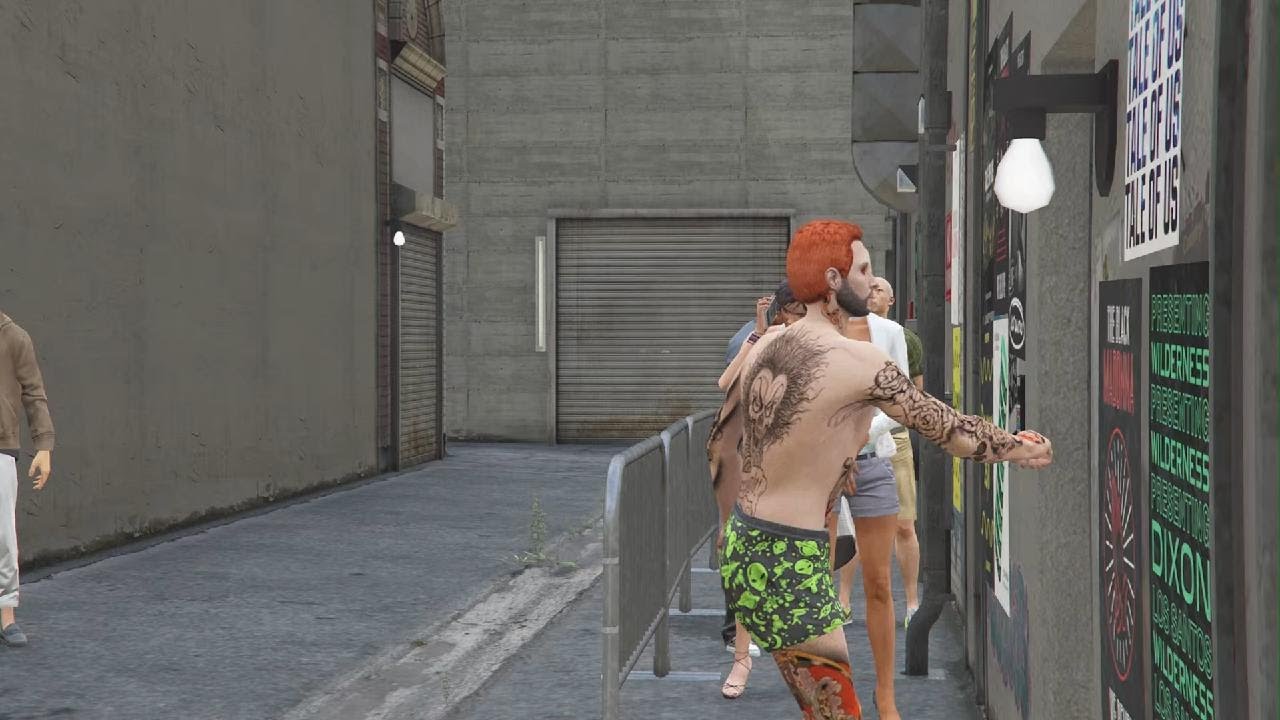 Grand Theft Auto V To funny this must be a  glitch.