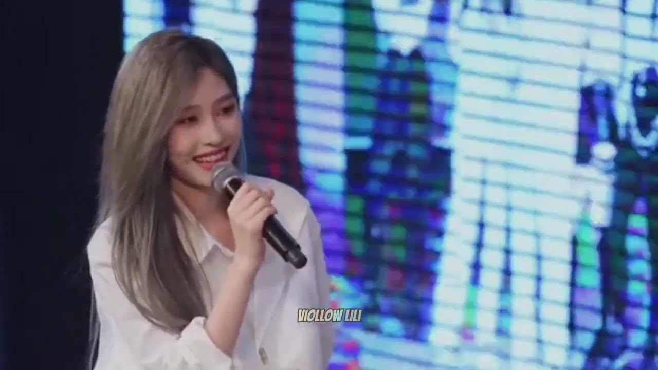 [Eng Sub] Wang Yi Hinting About Her Crush and Team H2 Knows About It?
