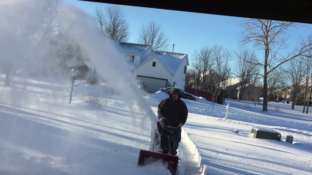 TORO POWER MAX 1128 OXE SNOW THROWER