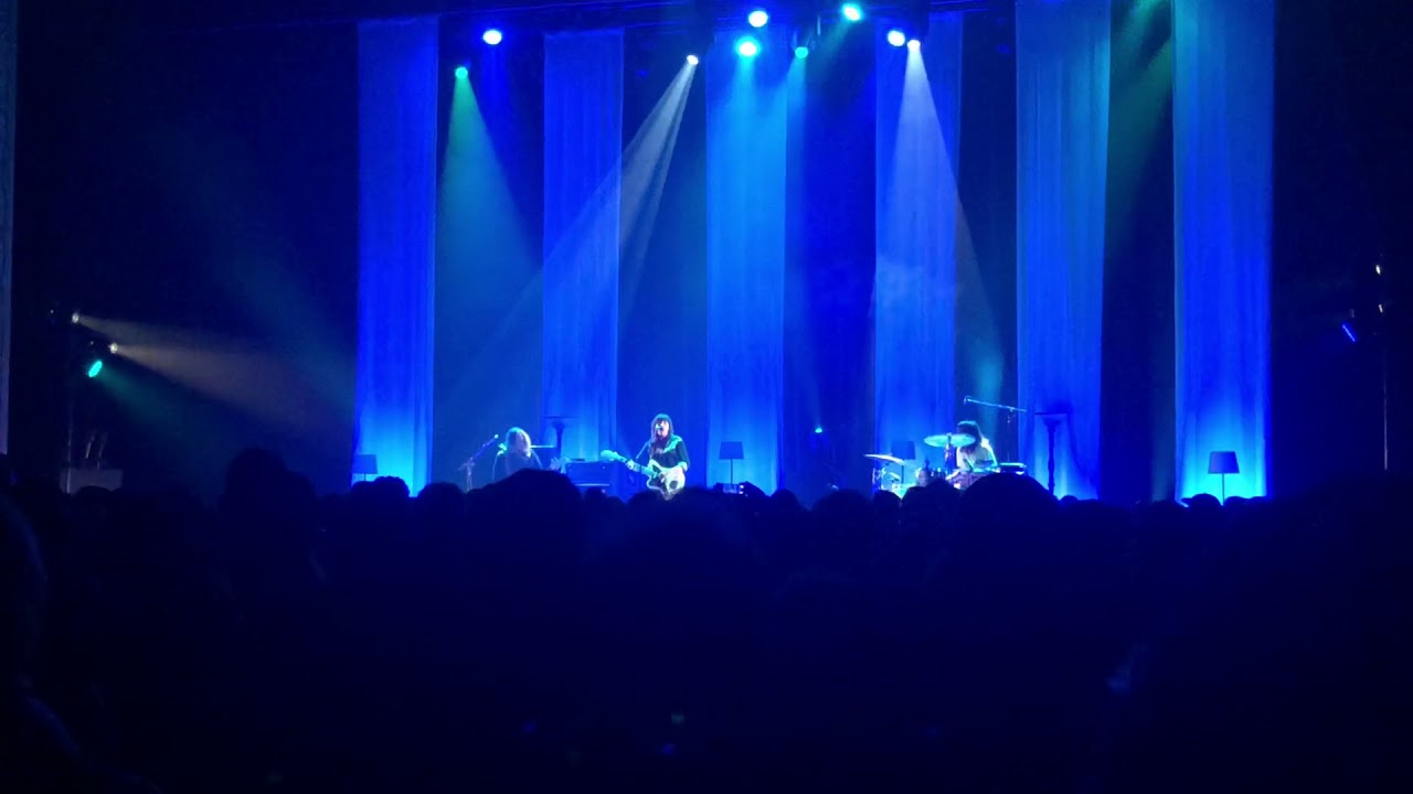 Courtney Barnett “Elevator Operator” Live at the Paramount Theater in Seattle