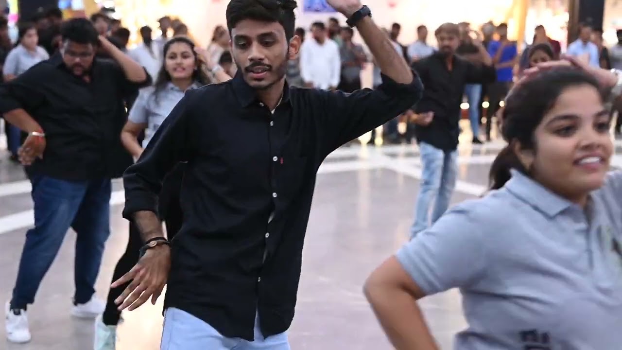 Flash Mob SMS JNTUK SRMT MALL