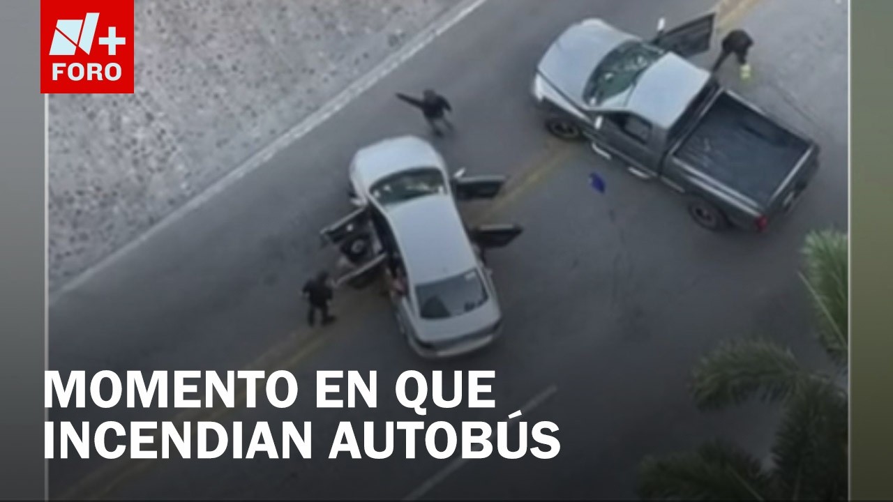 Encapuchados bajan a civiles y queman autos en Puerto Vallarta, Jalisco