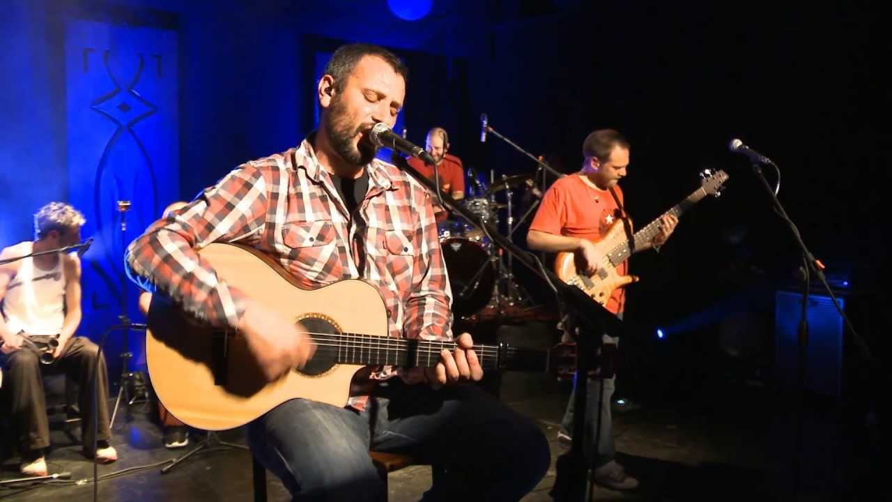 LOCALES ROCK -  LATIDO TRAS LATIDO  (DVD en vivo)  Full HD