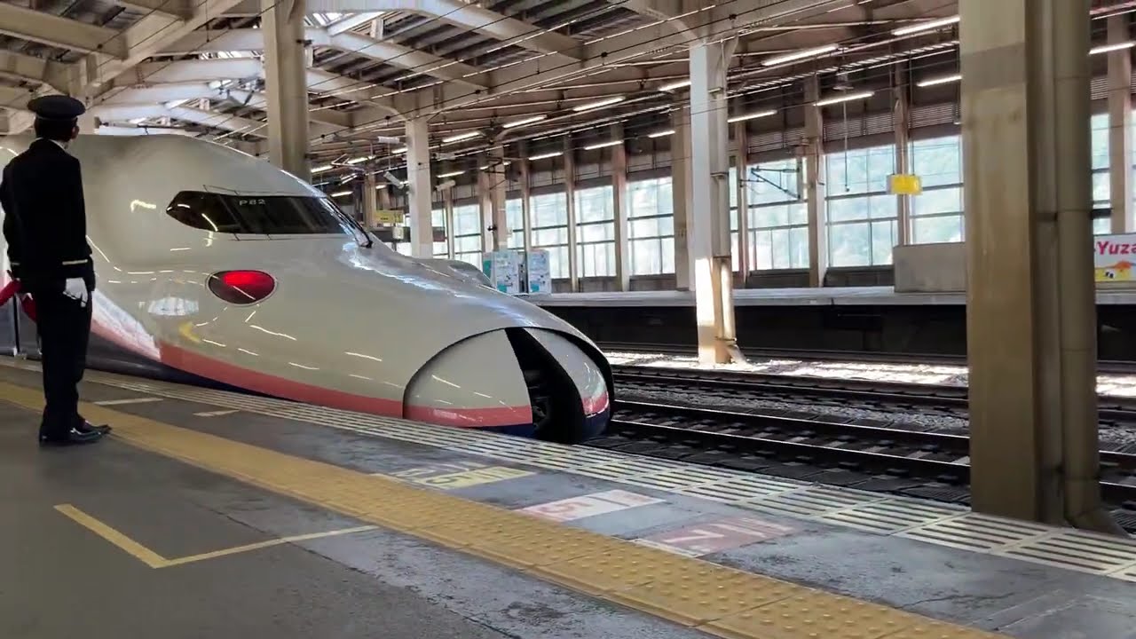 越後湯沢駅で見るE4系の分割｜Maxの記憶