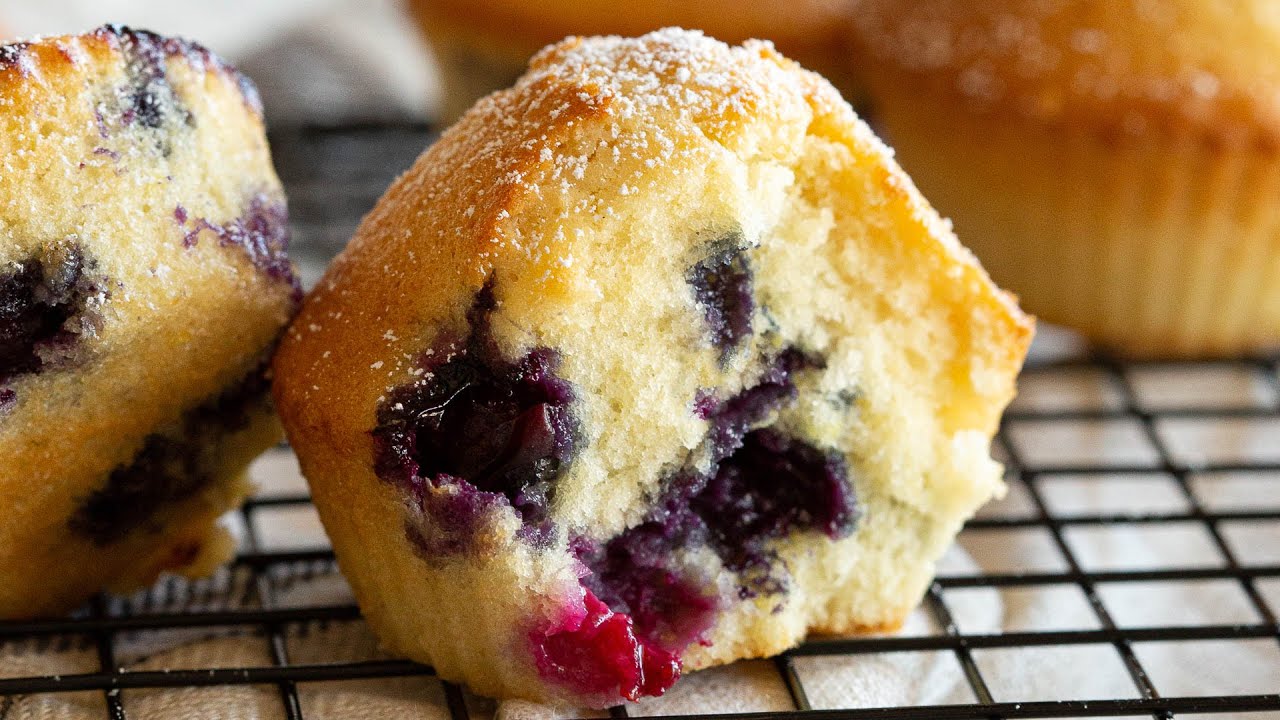 Simple Lemon Blueberry Muffins [So Quick & Easy!]