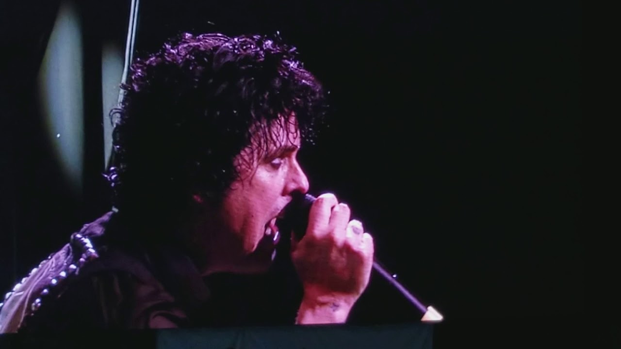 Green Day Mansfield, MA - Jesus of Suburbia Live