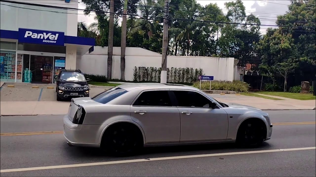 Avenida Europa Lamborghini Gallardo, Chevrolet Corvette, Jaguar F-Type e mais