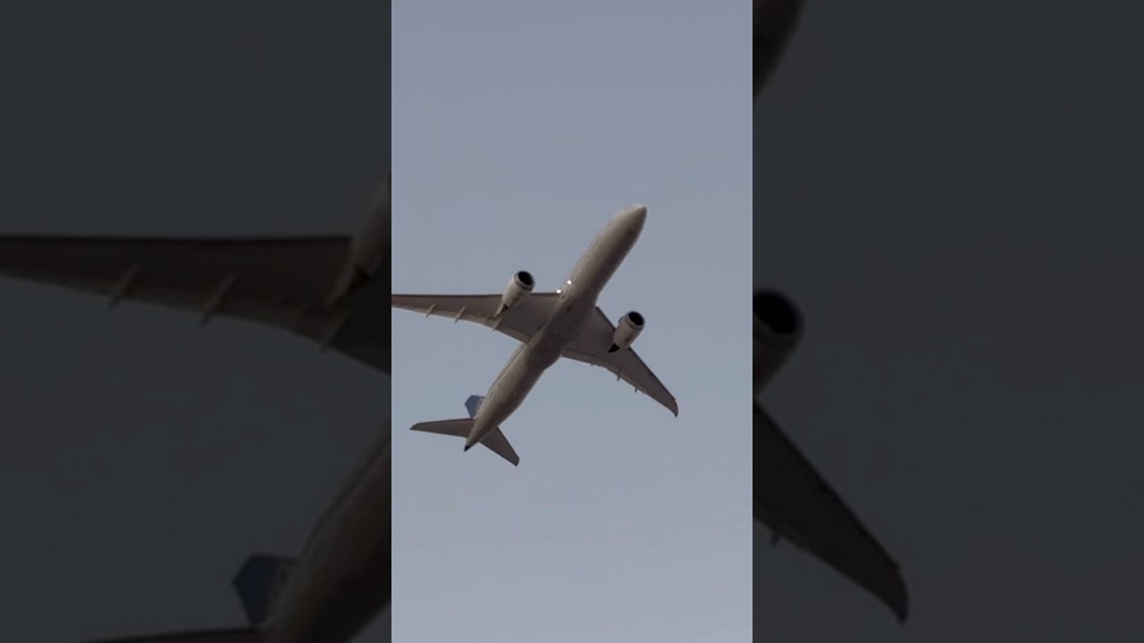 United Airlines Boeing 787-9 Dreamliner (N13954) takeoff from Las Vegas #unitedairlines #boeing787