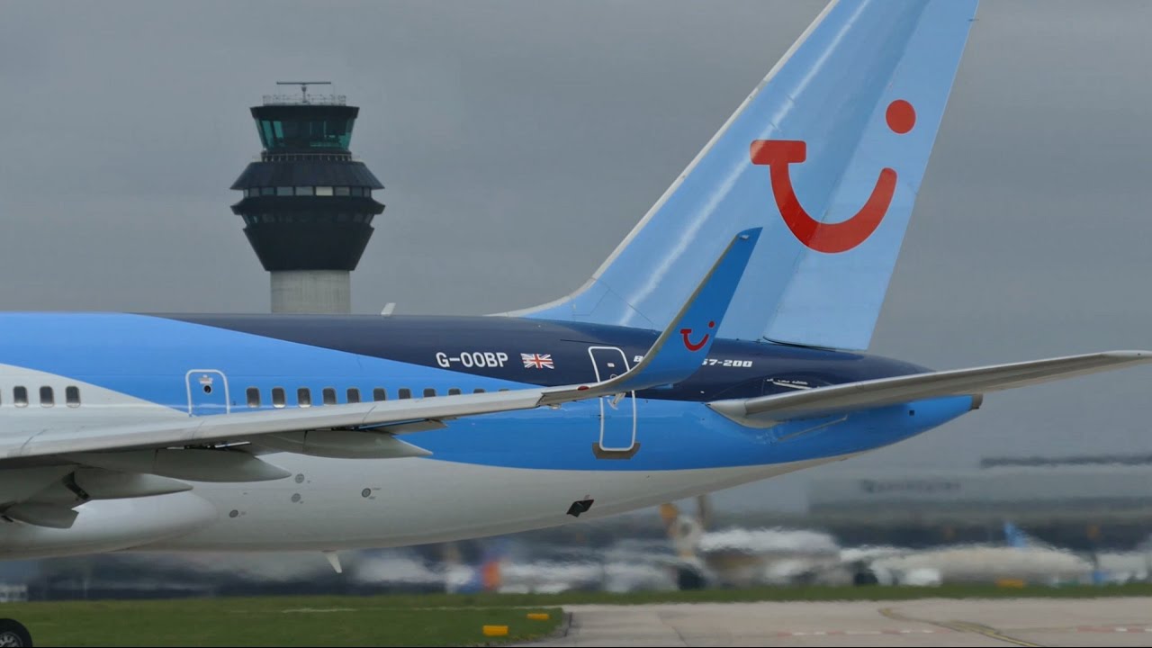 Windy Spotting at Manchester Airport (5th April 2017) [4K]