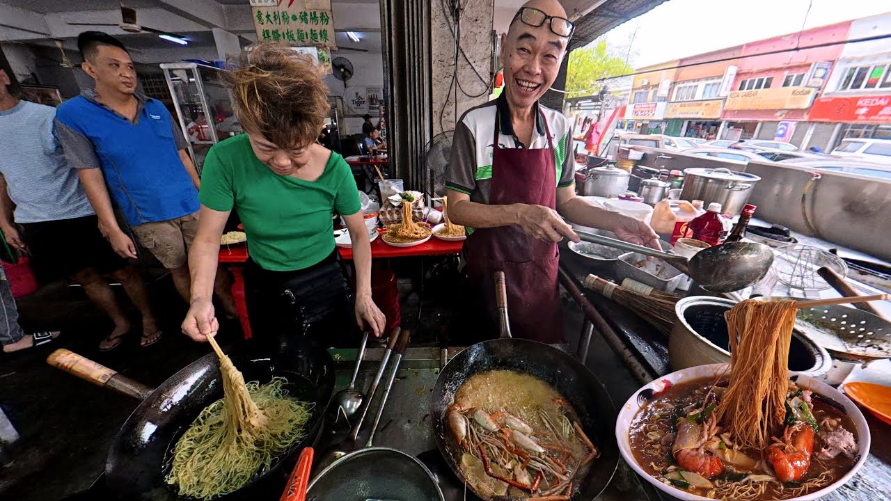 Uncle Botak’s Flying Noodles & Giant Prawns Will Blow You Away in KL! 🍜🦐🔥