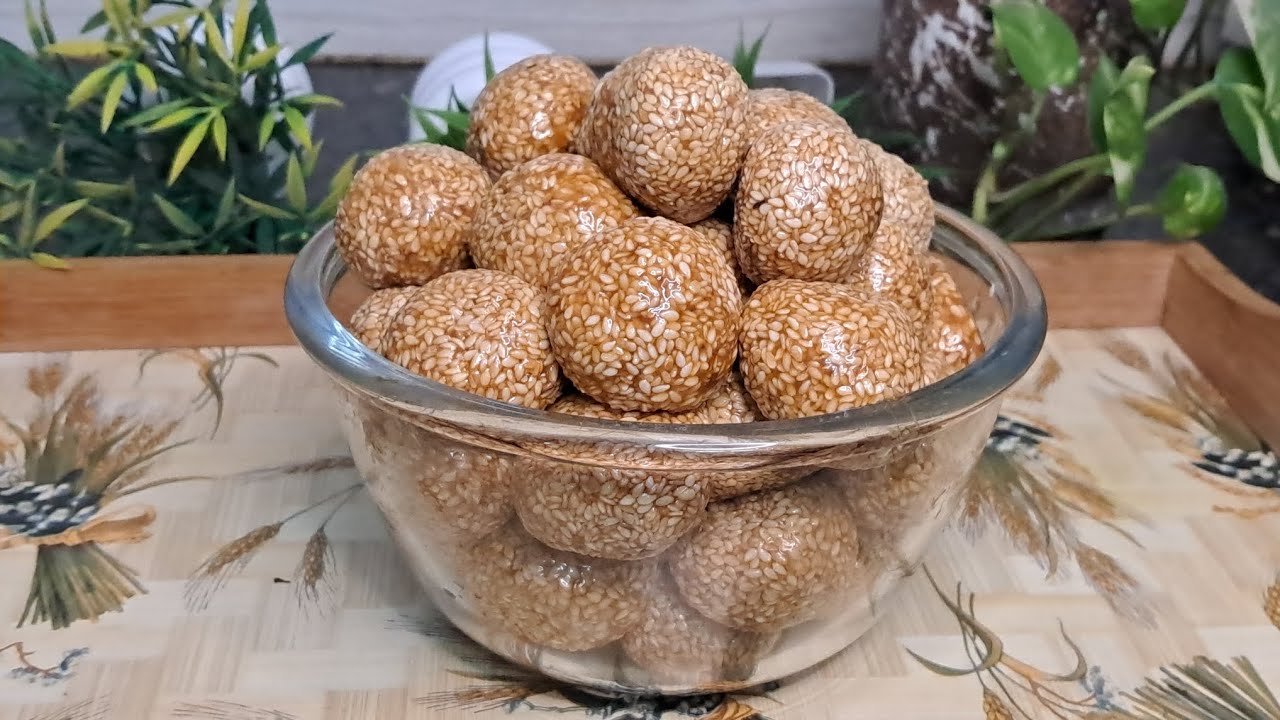 मकर संक्रांति पर बनने वाला तिल का लड्डू #homestylecooking #food #viral #viralfood #cookingchannel 
