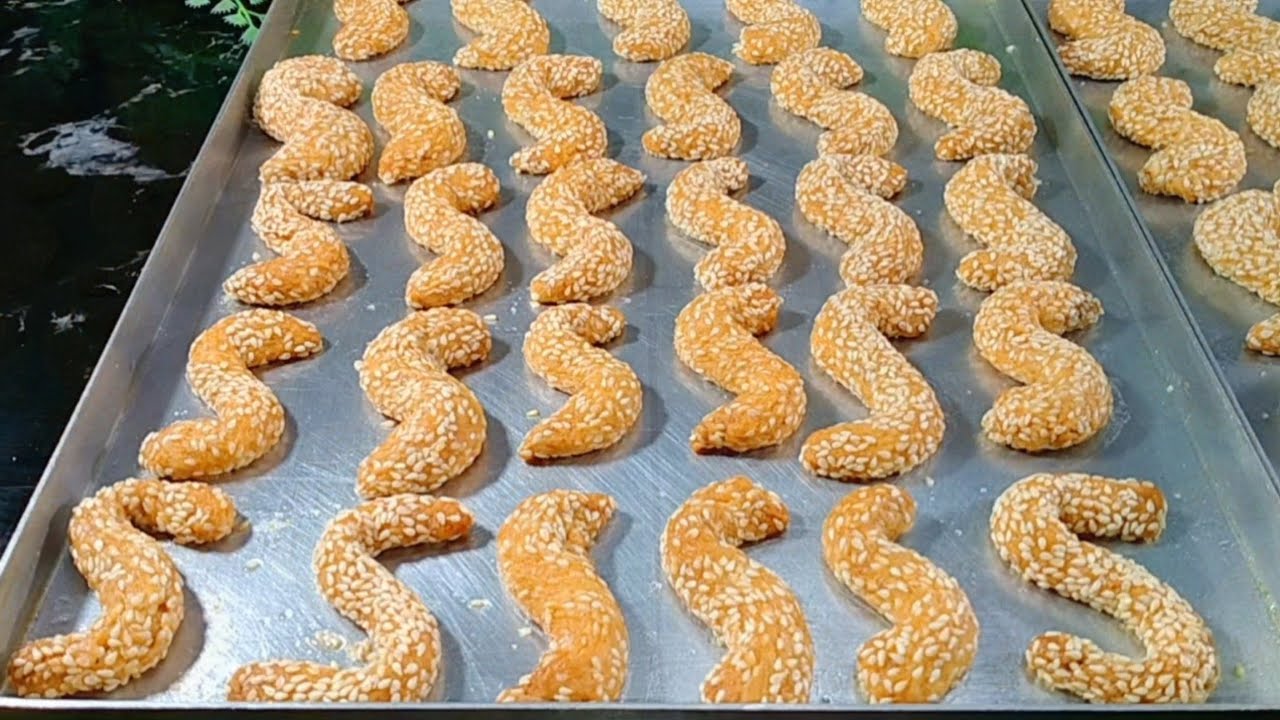 الكيلو وصل ١٠٠ جنيه🔥 وفري فلوسك بشوية ماية ودقيق  اعملي مقرمشات حرفs هشة وبتخرفش 😋