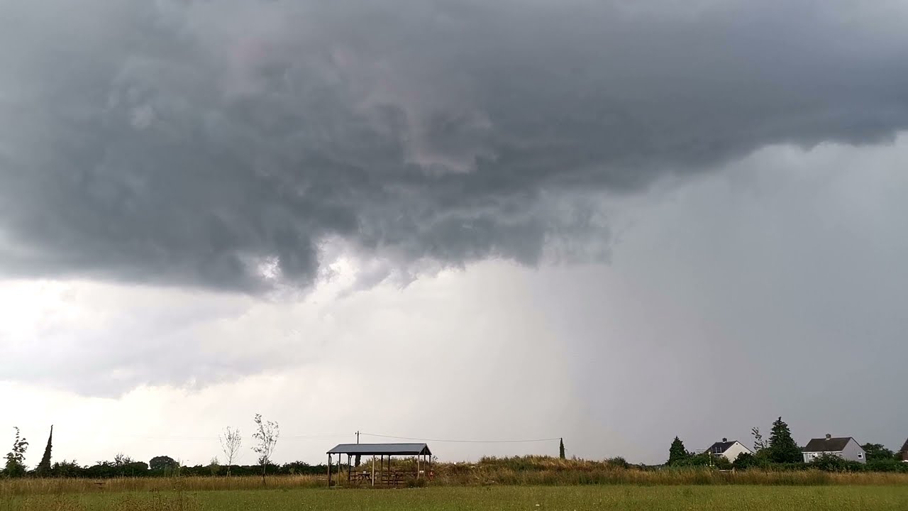 Timelapse | Rotation | UK Thunderstorm