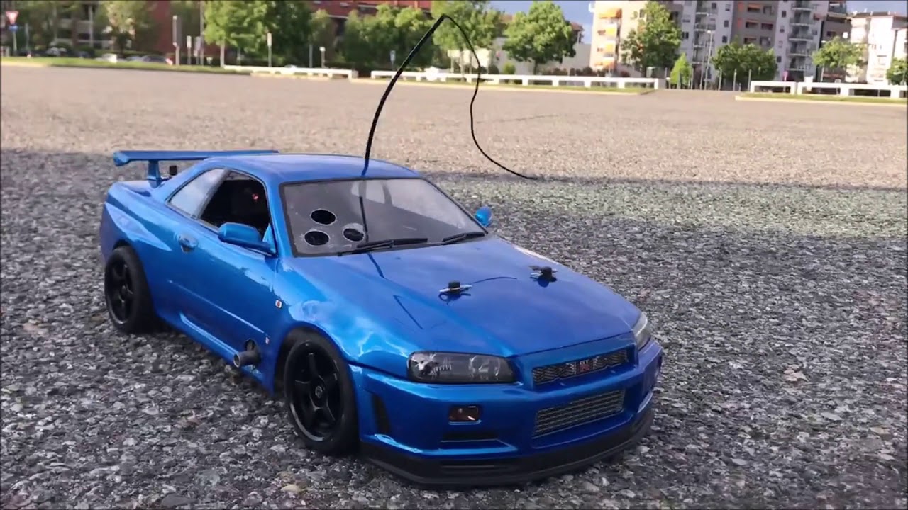 RC Nissan Skyline R34 (1:10) - Drive and look!