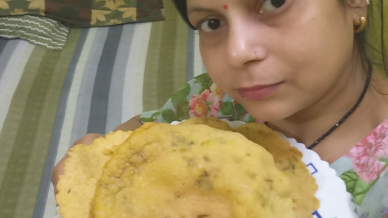 सूजी के पापड़ बनाने का एकदम नया व बेहतरीन तरीका/Suji Papad Recipe/Suji ke papad#food 😋