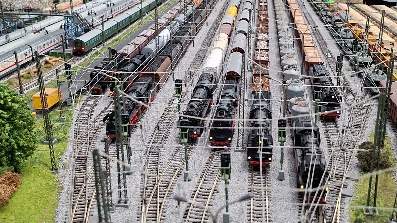 Bei rot rüber und Weiche aufgefahren 🫣