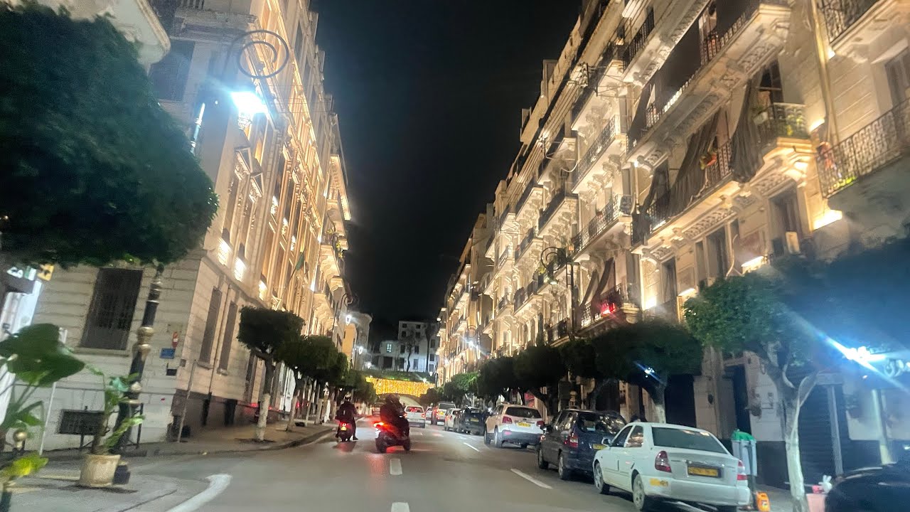 شوارع العاصمة ليلا مناظر خرافية 🇩🇿