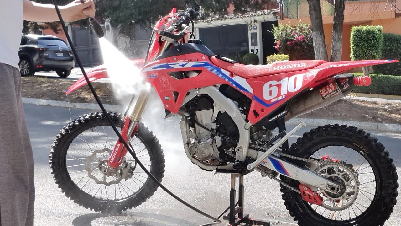 Como lavar una moto de enduro / cross