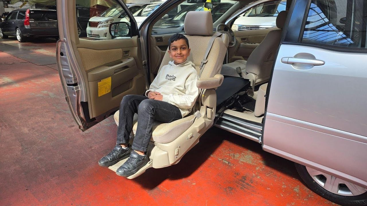 (jcf1666) TOYOTA RAUM MPV 1.5 Auto lift mobility chair (2010/10) @JAP CAR FINDER LTD