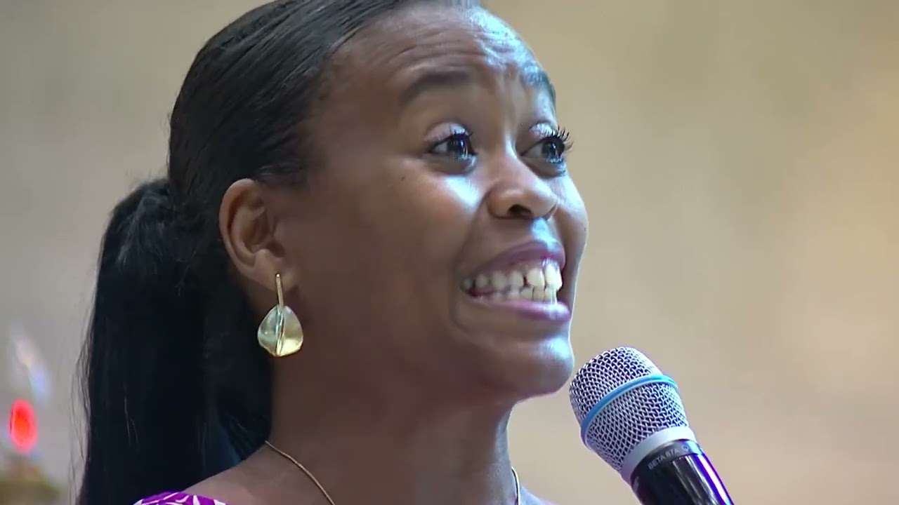 EX-GAROTA DE PROGRAMA PEDIU SOCORRO…