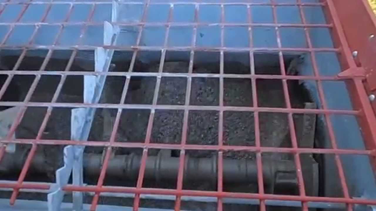 selbstfahrende Arbeitsmaschine - Mercedes 1222 mit Betonmischer