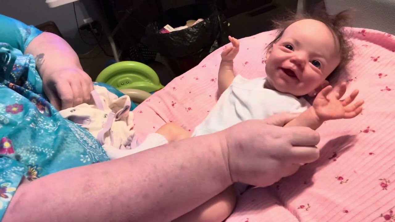 Change, Chat and a Bottle @sweettsdollycottage