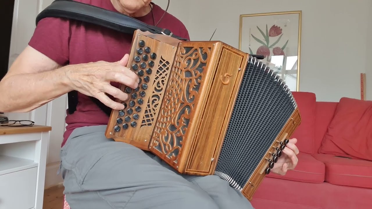 DRUMMOND CASTLE  Melnet Tune of the Month 8/23