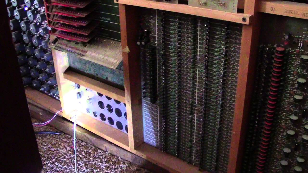 Early 1980's Rodgers Organ model 825 overview