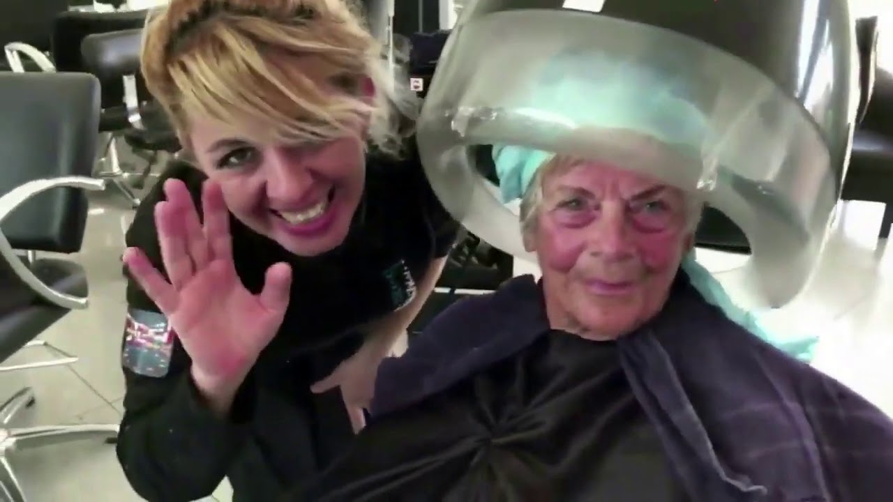 hoe je stap voor stap een permanent op haar doet 2021, perm short hair