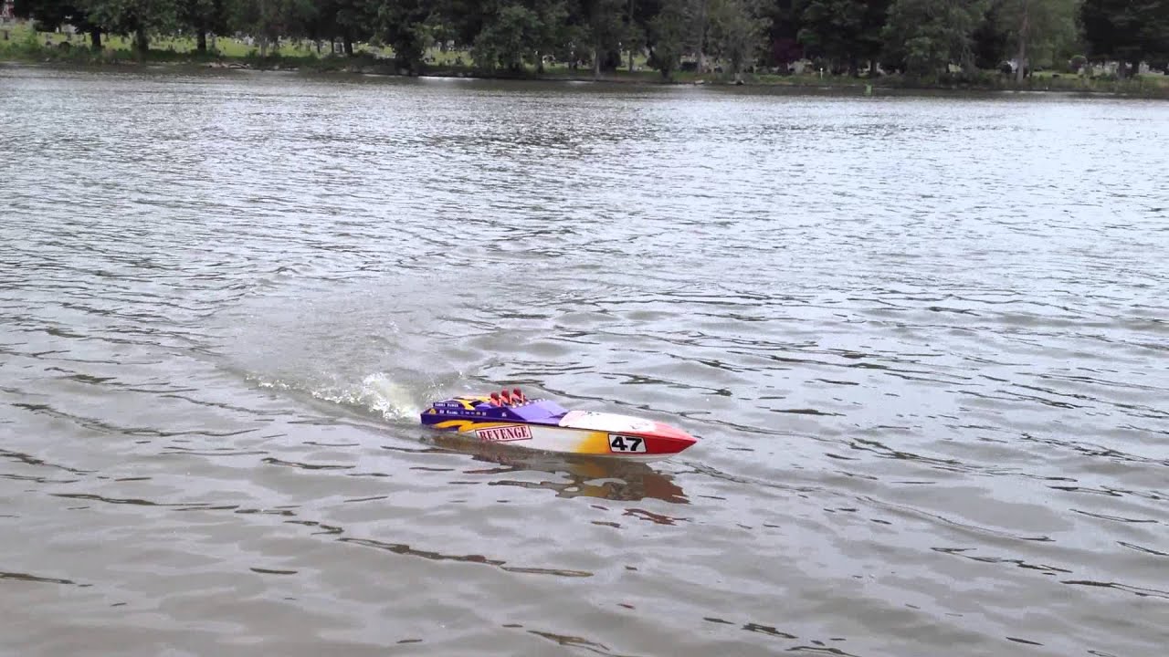 Apache model boat 60